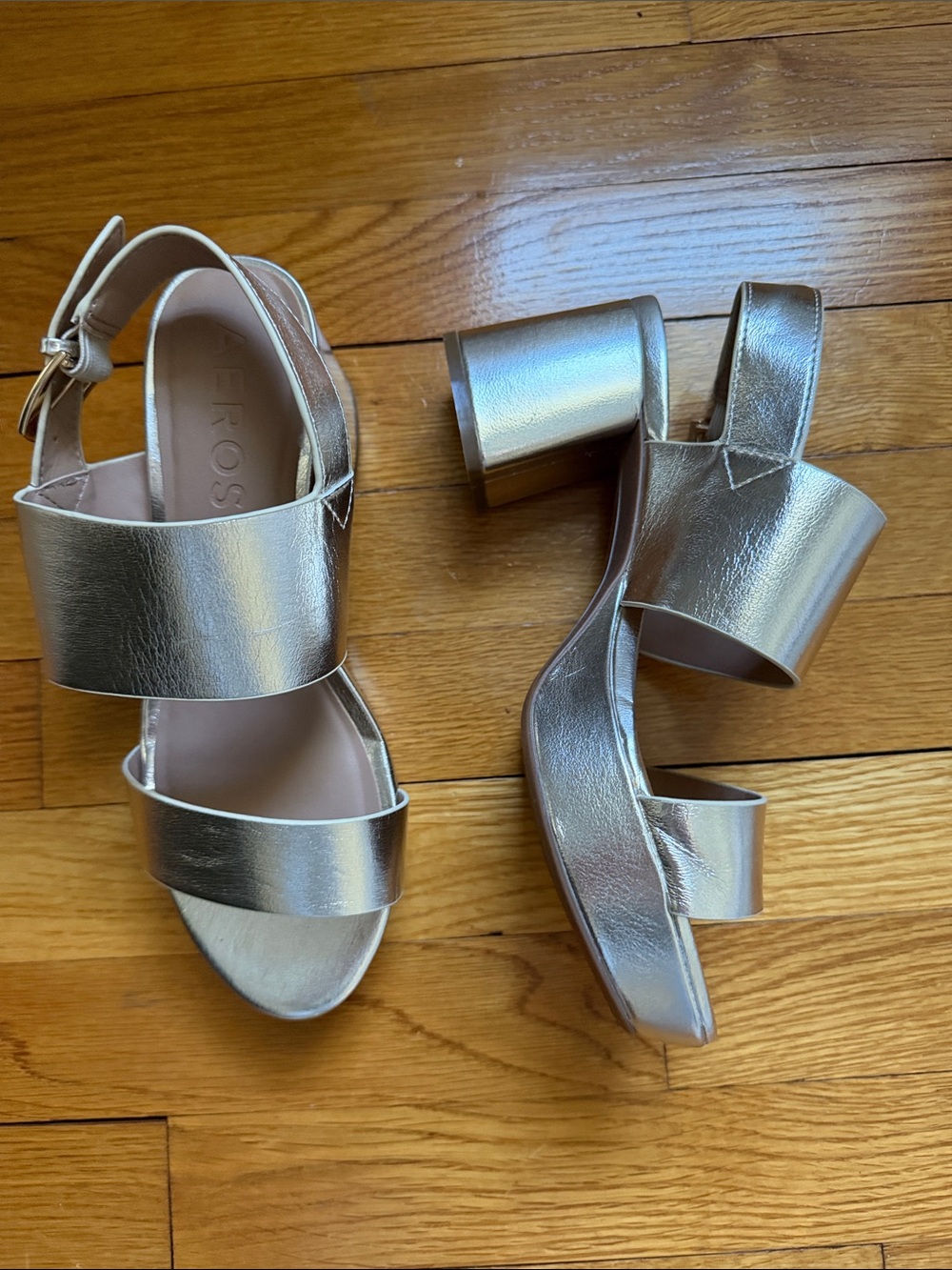 Aerosoles  Camera Metallic Gold platform sandals 7.5